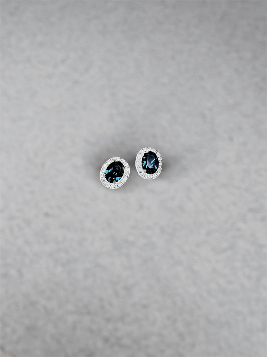 MĖLYNI OVALŪS SIDABRINIAI AUSKARAI